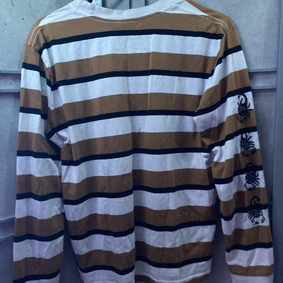 Lurking class long sleeve - Picture 2 of 2